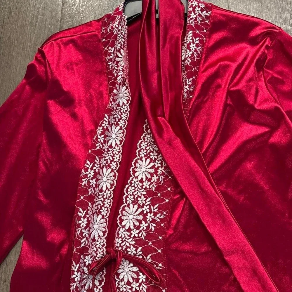 Women's Red satin lace lingerie robe with white floral embroidery lace size m
